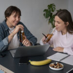 Wie erklärt die Fastic GmbH den Unterschied zwischen 16:8 und 5:2 Fasten?