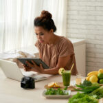 Wie sieht laut Fastic GmbH ein gesunder Fastenalltag aus?